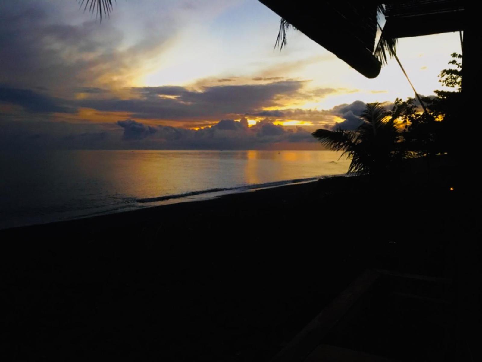 Bali North Beach B&B Tianyar Exterior photo